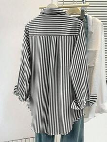 Camisa de manga larga a rayas clásica para mujer, con cuello, diseño de botones delanteros, decoración de bolsillo, adecuada para oficina y uso casual en primavera, verano, otoño e invierno - Negro - Ver 5
