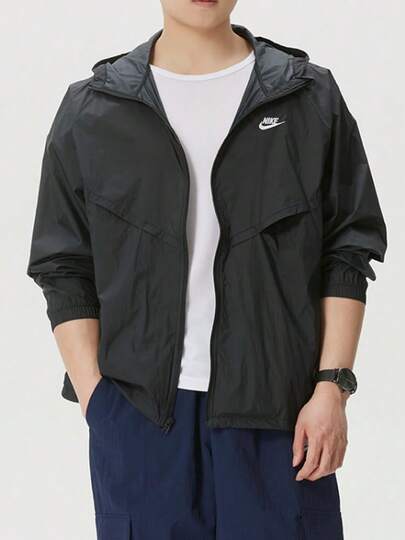  Áo khoác dài tay có mũ kéo khóa Nike WINDRUNNER dành cho nam giới, thích hợp sử dụng ngoài trời.