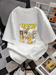 Ilustración colorida que muestra un grupo de adorables perros urbanos con una atmósfera alegre de amistad y aventuras en la ciudad, ideal para transmitir energía positiva y amor por los animales camiseta de mujer  cómoda y casual - Blanco - Ver 2