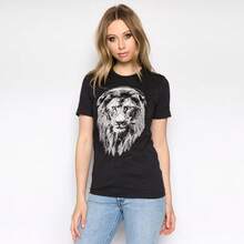 Lion Print T-Shirt: Women's Animal Print T-Shirt In Tri-Blend Fabric - 100% Pure Cotton, Comfortable Colors. Short Sleeve Design With A Round Neck, New Women's Slim-Fit T-Shirt, Spring/Summer Style, Couple Style, Perfect For Matching Outfits. - 黑色 - 查看 1