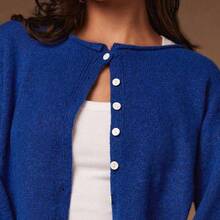Women's Sapphire Blue Knit Cardigan, Soft Yarn Relaxed Straight Fit Classic Round Neck Drop Shoulder Long Sleeve Minimalist Chic Cardigan For Layering In Spring And Autumn,Bright Blue Knit Button Cardigan,Winter,New Year, Autumn/Winter, Blue Cardigan - Rosa Pálido - Ver 2