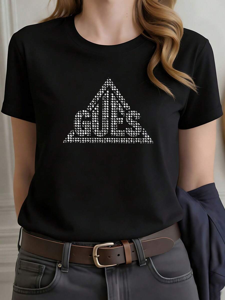 Camiseta con Estampado de Logotipo Triangular con Pedrería, Estilo Vintage Americano - Negro - Ver 1
