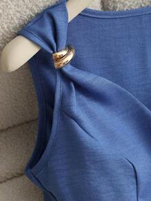camiseta de tirantes sin mangas con cuello en V y diseño de hebilla metálica minimalista y elegante que estiliza la cintura, para mujer, de verano - Azul - Ver 3
