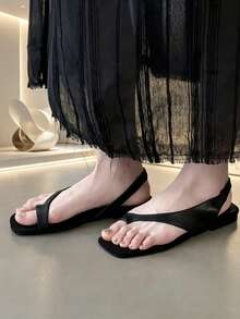 2026 Summer New Square Toe Flat Sandals For Women, French Style Minimalist Elegant INS Vacation Comfortable Flat Roman Sandals,Flip Flops - Black - View 5