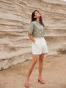 Blusa elegante con bordado de margaritas al azar y calado - Verde Oliva - Ver 2