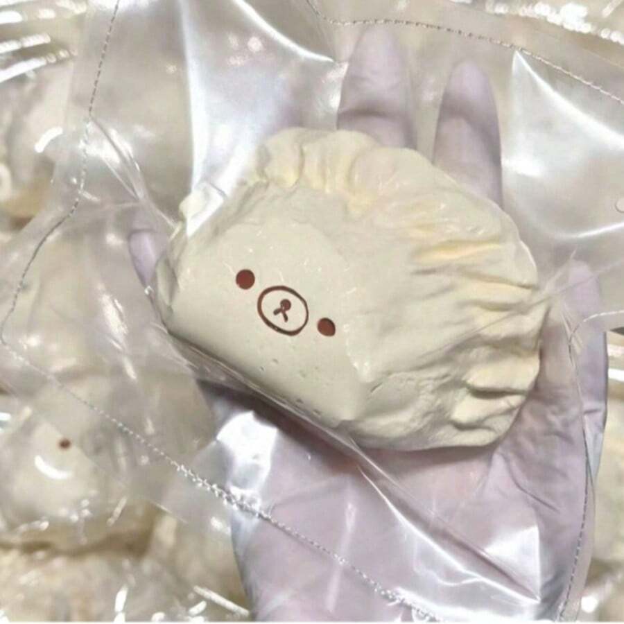 1个轻松熊饺子造型挤压玩具，硅胶材质，减压玩具，适合女孩和青少年，复活节/生日/圣诞节/节日礼物