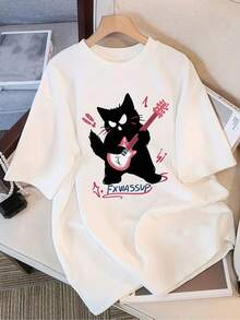Camiseta Gráfica Negra para Mujer - Diseño de un Lindo Gato Blanco Jugando la Guitarra - Camiseta Suave de Corte Relajado - Top Casual y Atrevido para el Día a Día, Estilo Urbano para Amantes de la Música - Prenda Esencial de Verano para Mujer, Estilo Y2k - Blanco - Ver 1