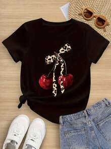 Women's 002 | Women's Plus Size T-Shirt, 100% Cotton, Crew Neck Print, Red Cherry And Leopard Bow Design, Regular Fit, Ideal For Parties Or Everyday Wear, Essential For Spring, Autumn, Summer, Modern Urban Style, Comfortable Fabric, Bold Print T-Shirt, Advanced Vintage Urban Style, Unisex Loose Cotton Short Sleeve Crew Neck T-Shirt, Women's Blouses. Casual Blouses For Ladies. - 黑色 - 查看 6