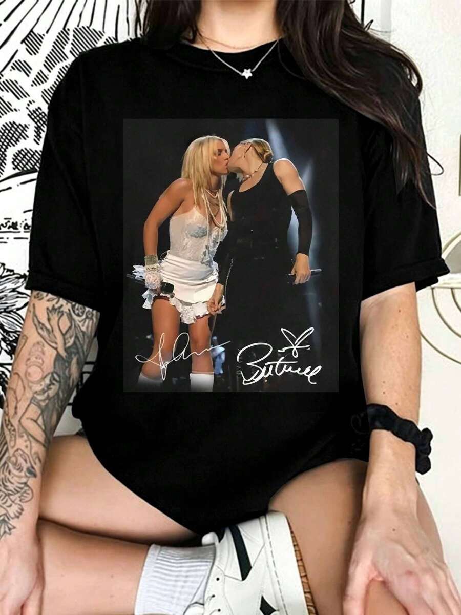 Photo Of Madonnas In Concert Wearing A Signed T-Shirt, A T-Shirt For Pop Music Fans - Black - View 1