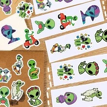 500PCS/Roll Fun Bizarre Cartoon Alien Roll Stickers Creative Rewards Gift Decoration Scrapbook Envelope Invitation Sticker - 1 Set - View 1