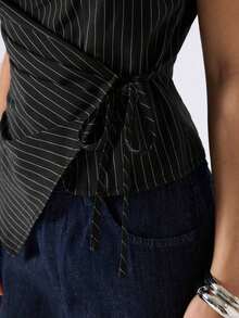 Camiseta de mujer de unicolor con dobladillo asimétrico, cintura con lazo y cuello redondo - Negro - Ver 7