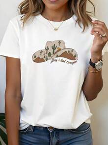 Camiseta de manga corta para mujer con cuello redondo y estampado de texto "Stay Wild Cowgirl" de estilo retro occidental, ideal para compras informales, regalos de vacaciones, reuniones con amigos, fiestas de música y ropa de vacaciones. ropa de calor mujer - Blanco - Ver 1