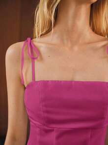 Maija Top de tirantes minimalista y elegante para conciertos y exteriores en verano, de unicolor, con cintura ceñida y lazos en los hombros - Rojo violeta - Ver 7