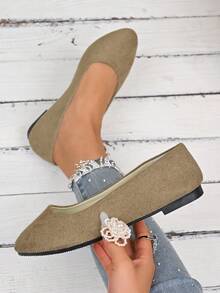 Women's Suede Flat Shoes, Solid Color Pointed Toe Low Heel Slip-On Boat Shoes, Candy Color Round Toe Cloth Shoes, Versatile Flat Shoes - Khaki - View 3