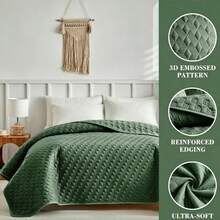 1pc Quilted Layered Bed Quilt, Soft & Skin-Friendly Quilted Bed Cover, Minimalist Air Conditioning Quilt, Summer Quilt, Non-Slip All Season Bed Cover, Home/Dorm Bedding, Machine Washable Bed Sheet, All Season Bed Cover, Bedroom Decor Quilted Blanket - Green - View 7