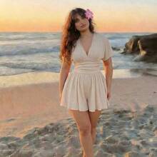 MOD Plus Size Summer Apricot Textured Chiffon Romper For Women, Elegant Casual Vacation Outfit With V Neck Lace Trim, Short Sleeves, Fitted Waist, Flowy Wide Leg Shorts, Lightweight Breathable Fabric, Ideal Beach Outfit For Women, Beach Outfits, Holiday Outfits For Women, Summer Outfits For Women, Daytime Party Look, Vacation Dresses Style. - Albaricoque - Ver 8