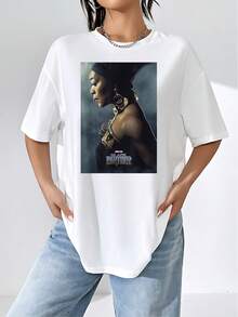 Image Inspired By A Powerful Figure With A Golden Mask Symbolizing Strength And Cultural Pride Against A Dark Background Evoking Mystery And Elegance. Comfortable Casual Women's T-Shirt For Everyday Wear. - 白色 - 查看 1