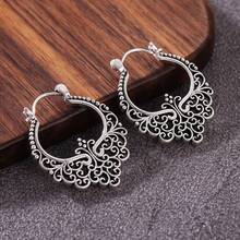 Elegant Women's Hollow Curly Grass Pattern Round Hoop Earrings, Retro Nostalgic Design, Graceful Earrings Suitable For Daily Work, Gatherings Or Office Wear, An Ideal Birthday Gift For Her, Mother Or Girlfriend - Silver - View 6