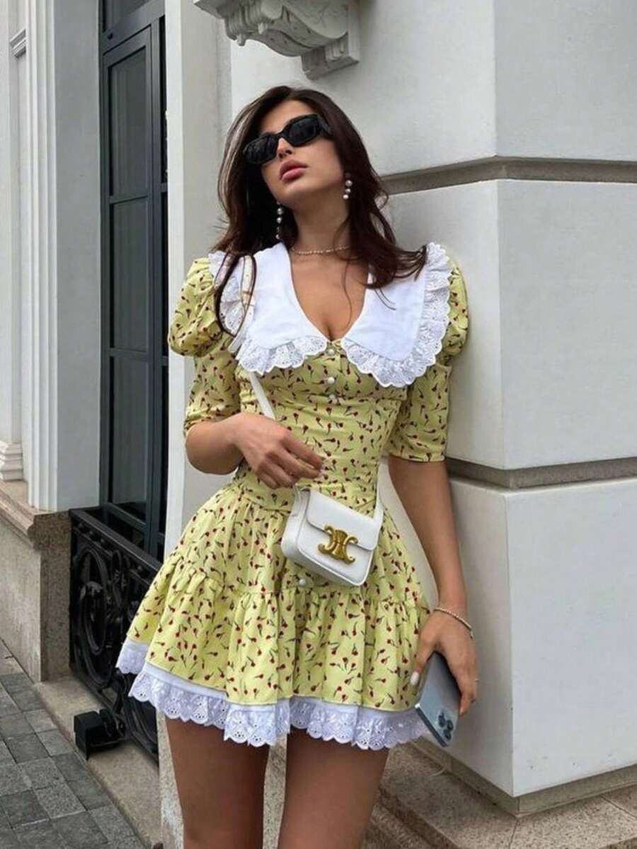Vestido floral verano 2026, cuello muñeca, manga corta, cintura ajustada, estilo elegante corte pomposo - Amarillo - Ver 1