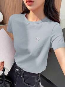 Y2K Style, Fashionable Style, Newest 2026 Style, Cute Style, Casual Style. Women's Short-Sleeved T-Shirt With Embroidered Heart And Letter Design For Valentine's Day, Casual And Work Style. 180g (S-XXXL) - 藍霧 - 查看 6