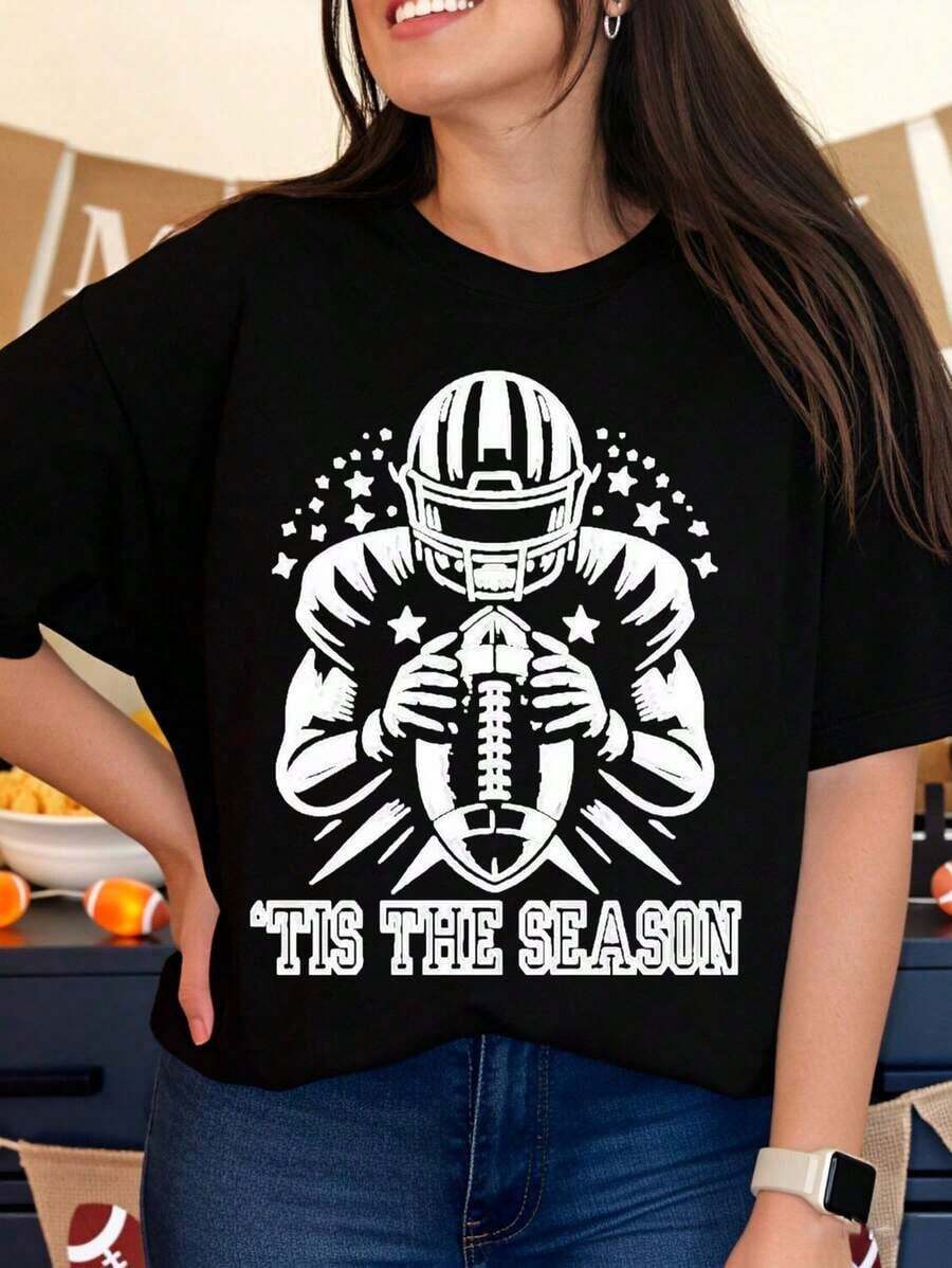 Es la temporada: Camiseta gráfica de jugador de fútbol para mujer, ropa para fiestas navideñas, idea de regalo de Navidad para fans. - Negro - Ver 1