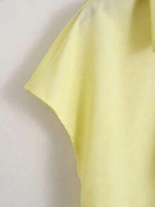 Blusa con estampado de pañuelo de cuello en V de manga corta tipo murciélago, versátil para uso casual y de oficina, color beige.Camisa holgada de unicolor, informal, para uso en verano. - Amarillo claro - Ver 5