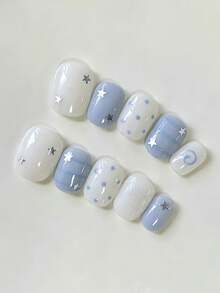 10 piezas de uñas postizas ovaladas hechas a mano, estilo Y2K fresco y dulce, base sólida blanca y azul claro, con rayas, lunares, líneas espirales y patrones decorativos de estrellas plateadas para mujeres y niñas, uso en primavera, verano, otoño, invierno, festivales, fiestas y vida diaria - Azul y blanco - Ver 2