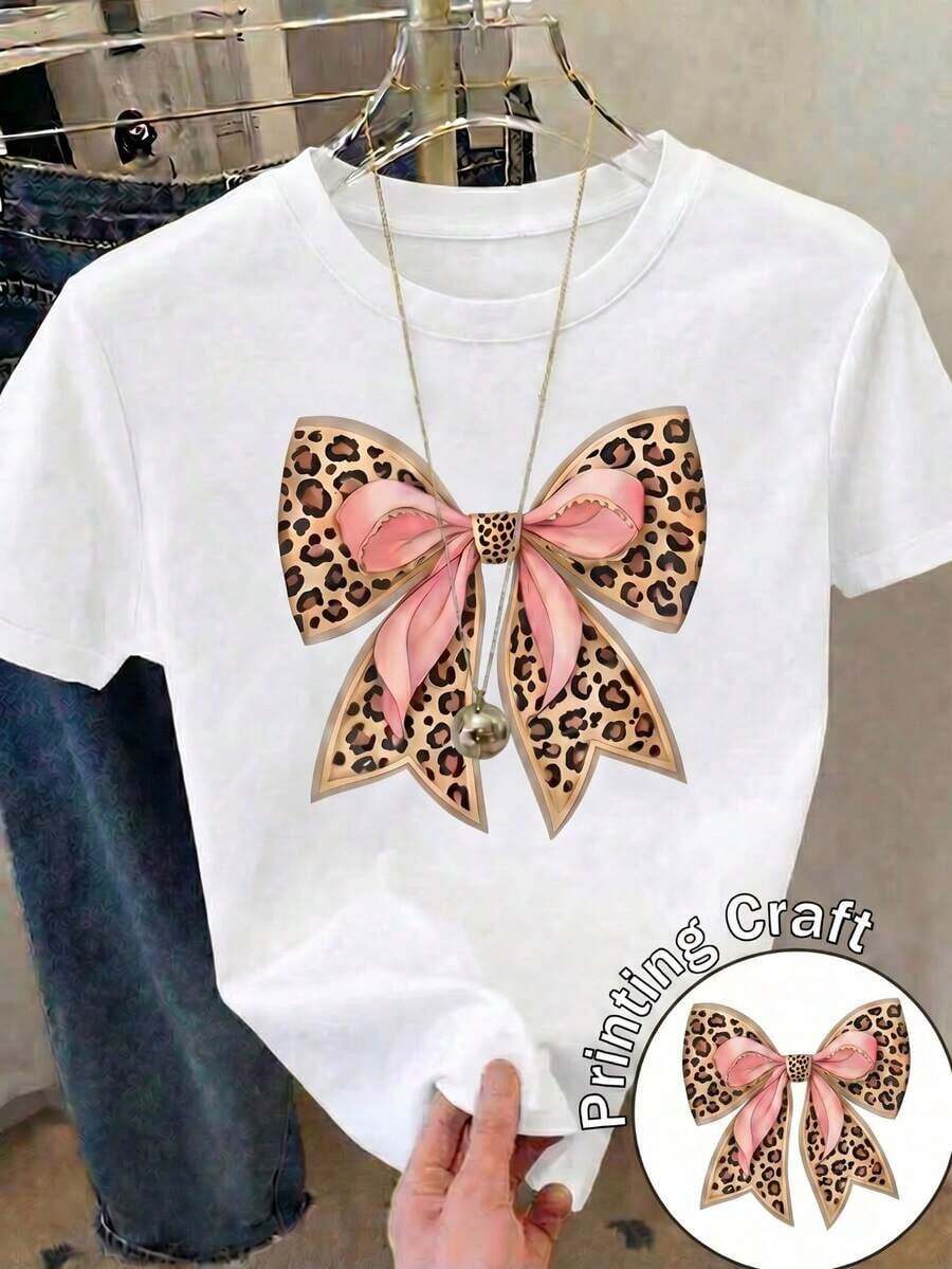 Envío gratis, entrega local enéxico, entrega en 4 días. Camiseta casual de poliéster para mujer con cuello redondo y manga corta, adornada con lentejuelas de mariposa, top elegante de corte regular. - Blanco - Ver 1