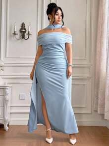 Vestido largo de fiesta elegante y ajustado con hombros descubiertos y abertura para mujer de talla grande, ideal para fiestas navideñas y ocasiones formales.Disponible en azul marino. - Celeste - Ver 5