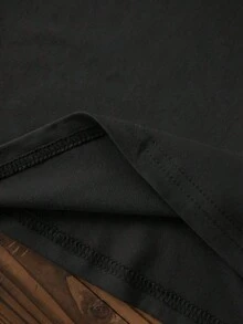 1 pieza de camiseta casual de manga corta con estampado de hibisco para mujer, camiseta de cuello redondo para mujer, estilo suave para la playa y uso diario, camiseta casual estilo vacaciones, estilo de primavera y verano para mujer, temporada de graduación, temporada de regreso a la escuela, camiseta estampada de talla grande para mujer, color negro, 100% algodón. - Negro - Ver 6