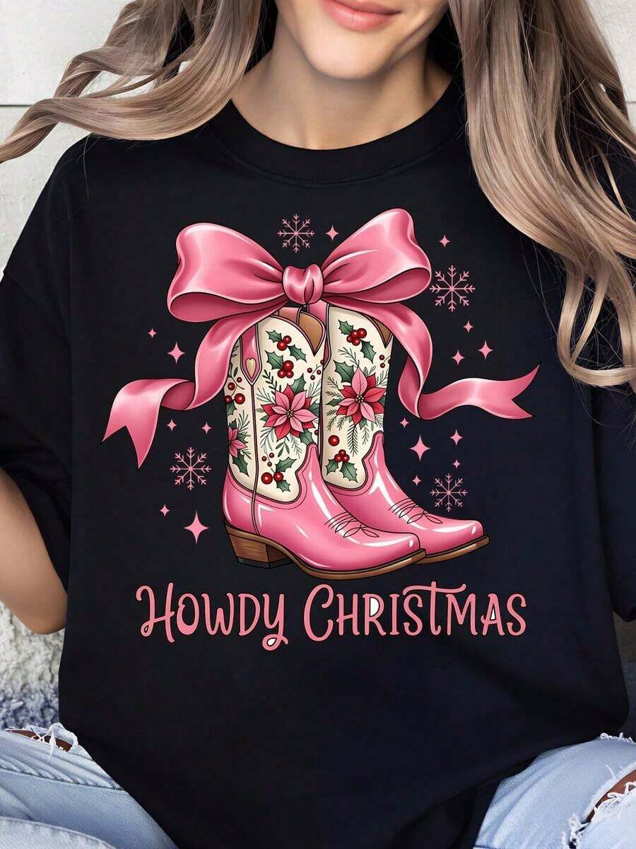 Camiseta Festiva de Navidad para Mujer con Botas de Vaquero Rosas y Lazo, Regalo Navideño Occidental para Ella, Atuendo Navideño Campestre - Negro - Ver 1