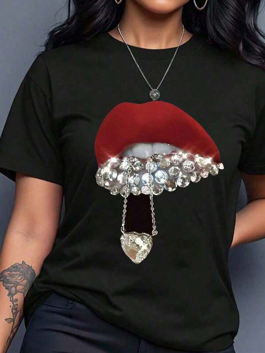 Mujer Camiseta de manga corta con estampado térmico de labios rojos con colgante de diamantes, diseño de labios brillantes con corazón, estilo único casual - Negro - Ver 1