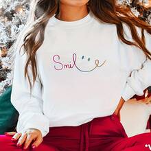 Women's Printed T-Shirt With Colorful Smile Text - Casual Short Sleeve Crew Neck T-Shirt, Relaxed Fit For All Seasons, Perfect For Everyday Wear And Holidays, Machine Washable. White Long Sleeve Shirt. - 白色 - 查看 1