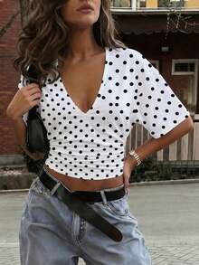 Blusa ajustada con escote en V, cintura plisada y estampado de lunares, adecuada para uso diario, trabajo, citas y fiestas, con estilo casual y sexy de la época Y2K - Blanco y Negro - Ver 5
