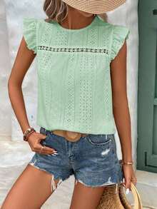 Frenchy Camiseta con cuello redondo y adorno de encaje con volantes y bordado de ojal - Verde - Ver 6