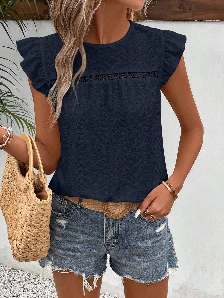 Frenchy Camiseta con cuello redondo y adorno de encaje con volantes y bordado de ojal - Azul marino - Ver 1