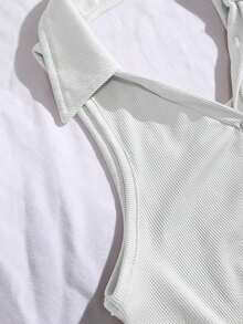 Blusa sin mangas con cuello polo y escote en V para mujer, de estilo casual y chic para la calle, en color marrón - Blanco - Ver 6