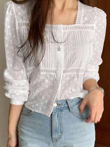 Camisa de manga larga con diseño minimalista elegante y casual, con estampado de copos de nieve en unicolor delicado - Blanco - Ver 2