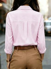 Camisa de manga larga a rayas clásica para mujer, con cuello, diseño de botones delanteros, decoración de bolsillo, adecuada para oficina y uso casual en primavera, verano, otoño e invierno - Rosa - Ver 2