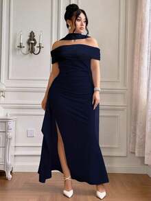 Vestido largo de fiesta elegante y ajustado con hombros descubiertos y abertura para mujer de talla grande, ideal para fiestas navideñas y ocasiones formales.Disponible en azul marino. - Azul marino - Ver 5