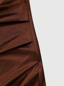 Vestido de mujer de satén con cuello alto sin mangas, cintura plisada, forma asimétrica y sexy, con adorno de encaje. Vestido de satén para mujer, vestido de verano para mujer, vesti - Caqui - Ver 11