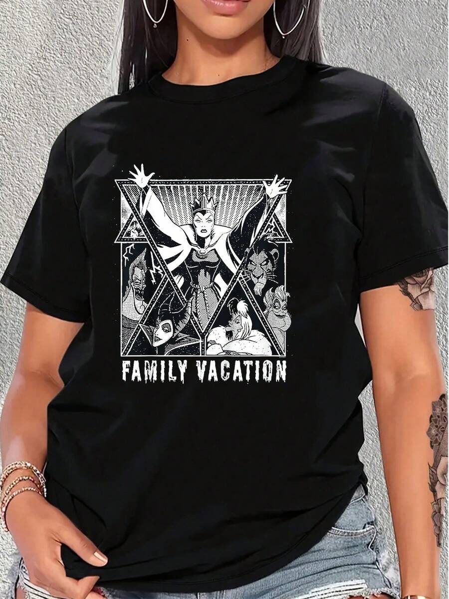 Gráfico que muestra figuras de fantasía reunidas bajo una composición geométrica simbolizando fuerza unión y equilibrio familiar con detalles artísticos en contraste blanco y negro camiseta de mujer casual cómoda y moderna para uso diario - Negro - Ver 1