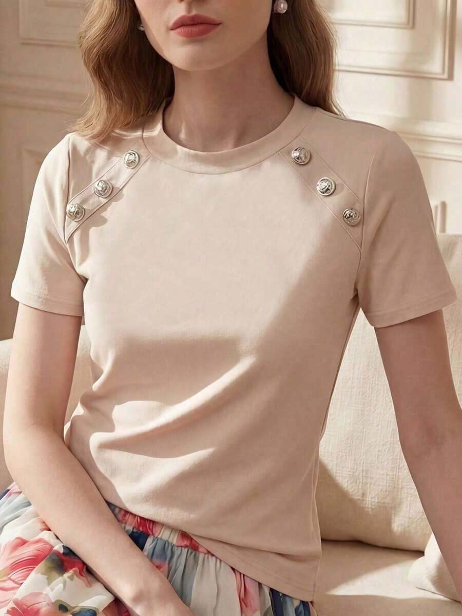 Camiseta ajustada de mujer de manga corta con cuello redondo y decoración de botones en color albaricoque, adecuada para uso diario, casual y versátil, top casual de verano para mujer con botones - Albaricoque - Ver 1