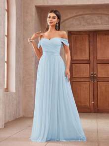 Aureia Vestido de dama de honor romántico y elegante con pliegues, sección de cintura decorada con cinta, y tela de gasa de seda brillante con hombros descubiertos y voluminosa malla elegante - Celeste - Ver 8