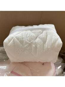 INS风蕾丝化妆包，镂空刺绣洗漱包，女士旅行拉链包 - 白色 - 查看 11