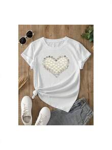 YOCASA Camiseta Casual de Verano para Mujer, con Cuello Redondo, Ajustada y Manga Corta, con Estampado de Pintura al Óleo, Floral, Corazón, Cereza y Patrones de Letras. Tejido Casual Simple, Estilo Deportivo, Ideal para Uso Diario y un Citas de San Valentín. - Blanco - Ver 2