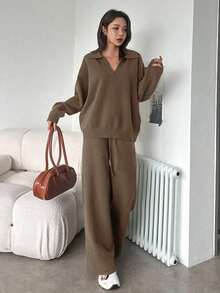 Conjunto de 2 piezas de suéter holgado de cuello vuelto de unicolor y pantalones de pierna ancha para mujer, otoño - Caqui - Ver 3