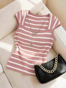Camiseta de punto de rayas ajustada, estilo minimalista francés, top casual de manga corta, ideal para fiestas, primavera/verano - Rosa - Ver 1