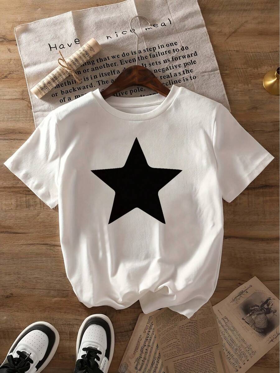 Camiseta Casual de Manga Corta para Mujer con Gráfico de Estrella Negra Intensa - Corte Relajado, Cuello Redondo, Tejido Transpirable de Elasticidad Media, Lavable a Máquina para Primavera, Verano y Otoño, Camisetas para Mujer, Moda de Primavera, Diseño Minimalista, Material No Transparente, Top Versátil, Camiseta Básica, Camiseta Y2k para Adultos - Blanco - Ver 1