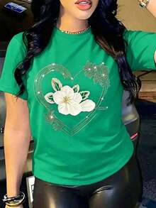 Suave Playera Negra de Mujer con Gráfico de Flores Blancas Elegantes y Corazón Brillante, Camiseta Aesthetic con Diseño de Destellos de Estrellas, Top Glamuroso de Fiesta, Blusa Casual de Moda Sofisticada, blusas para mujer elegante - Verde - Ver 6